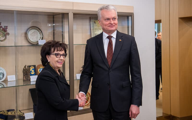 Nausėda: Ukrainai būtina toliau teikti ekonominę, karinę, humanitarinę pagalbą