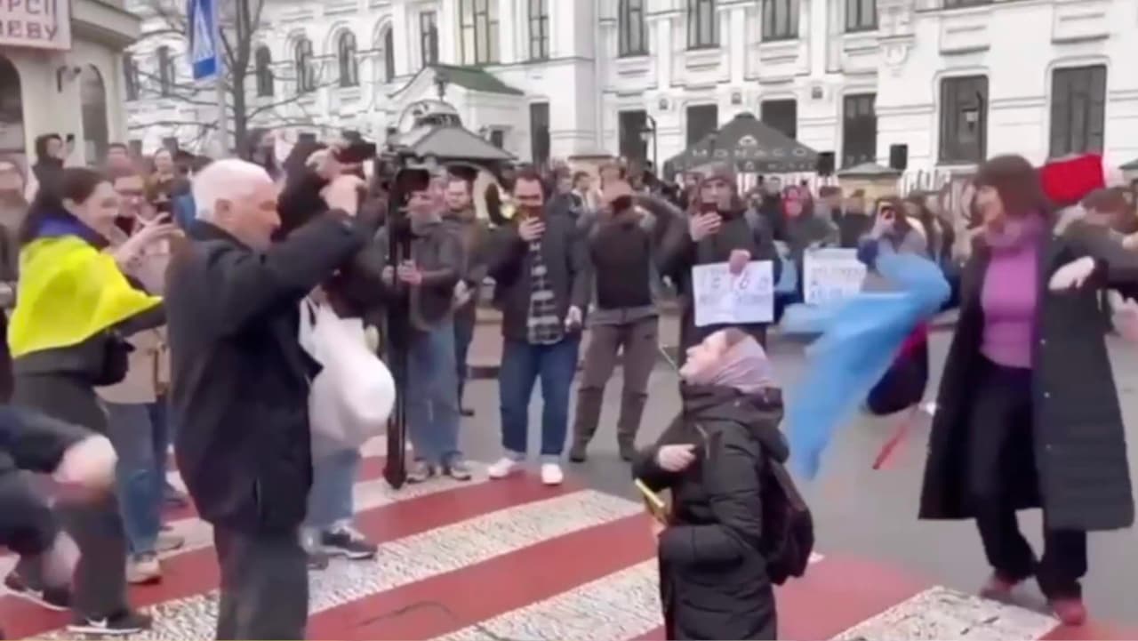 Aistros dėl Ukrainos pravoslavų cerkvės nerimsta ir toliau