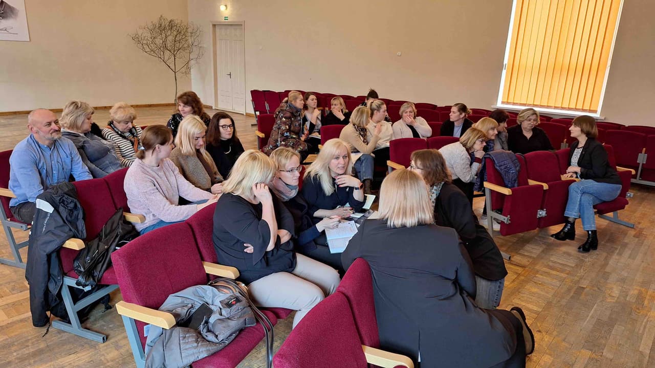 Lietuvos gėjų lyga vedė mokymus specialistams, dirbantiems su vaikais