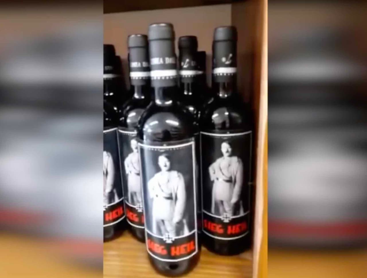 Vynas įdomiomis etiketėmis