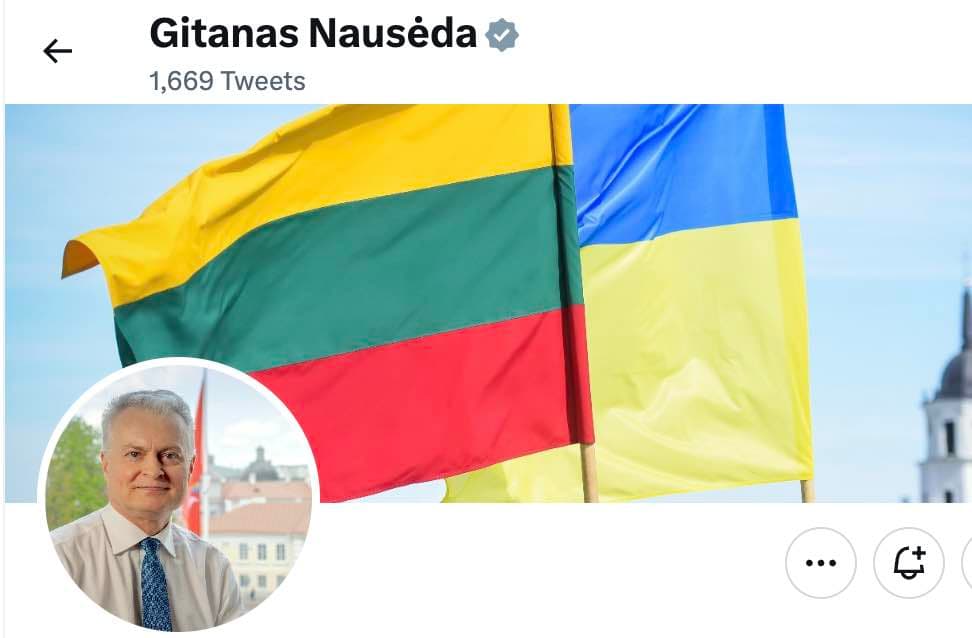 Nausėda pranešė, kad laukia NATO bičiulių liepos mėnesį Vilniuje