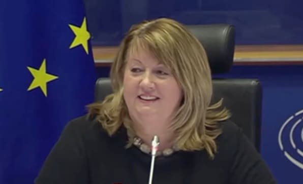 Privatus sektorius yra vis labiau išnaudojamas biurokratų gerovei užtikrinti