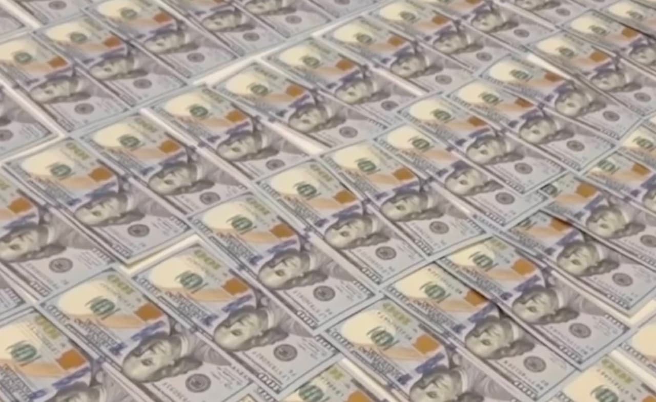 Ukrainoje toliau areštuojami kariniai komisarai kyšininkai-milijonieriai
