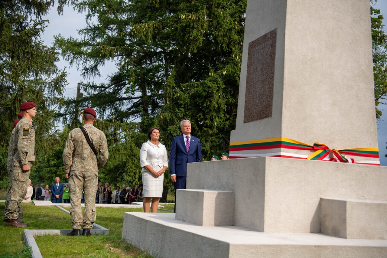 Nausėda Varėnos rajone aptarė Lietuvos kariuomenės poreikį turėti dar vieną karinių mokymų teritoriją