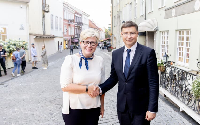 Šimonytė su Dombrovskiu svarstė aktualiausius klausimus