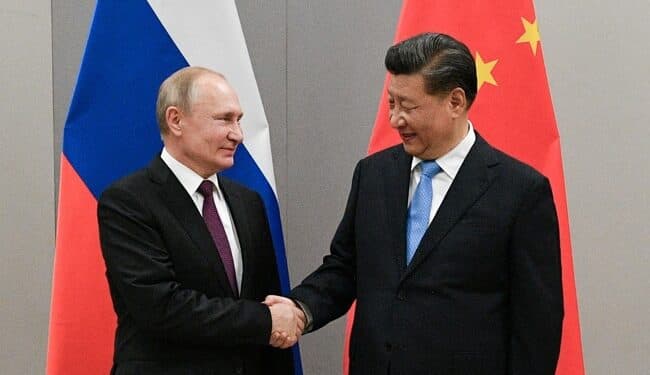 Skandalas: Putinas atvyko į Pekiną dalyvauti forume „Viena juosta, vienas kelias“