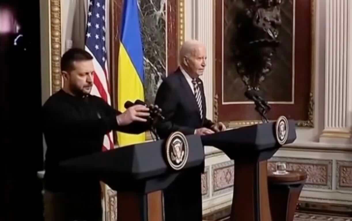 Baidenas pažadėjo remti Ukrainą tiek, kiek galės