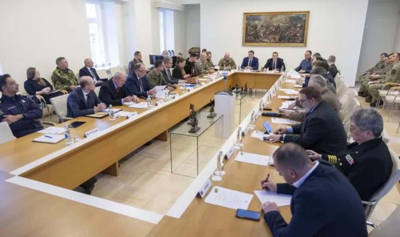 Lietuvos vadovaujama Ukrainos išminavimo koalicija toliau telkiasi – steigiamas paramos fondas
