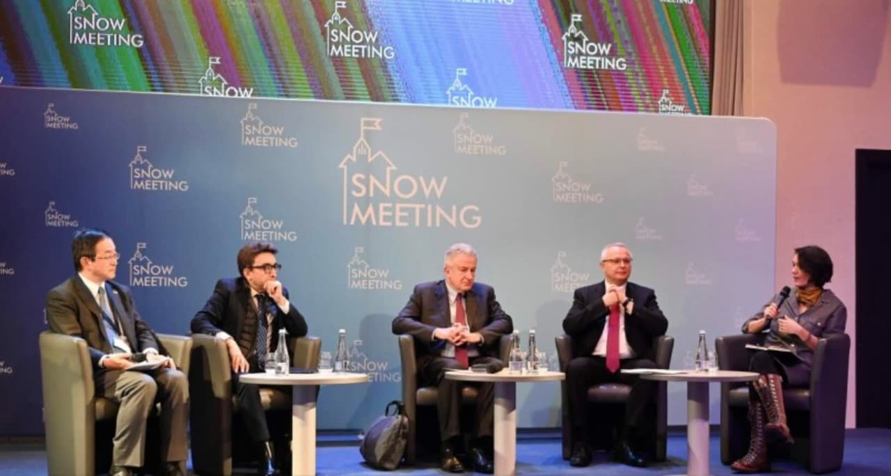 Sniego susitikime Landsbergis ragino nedrąsinti Kremliaus