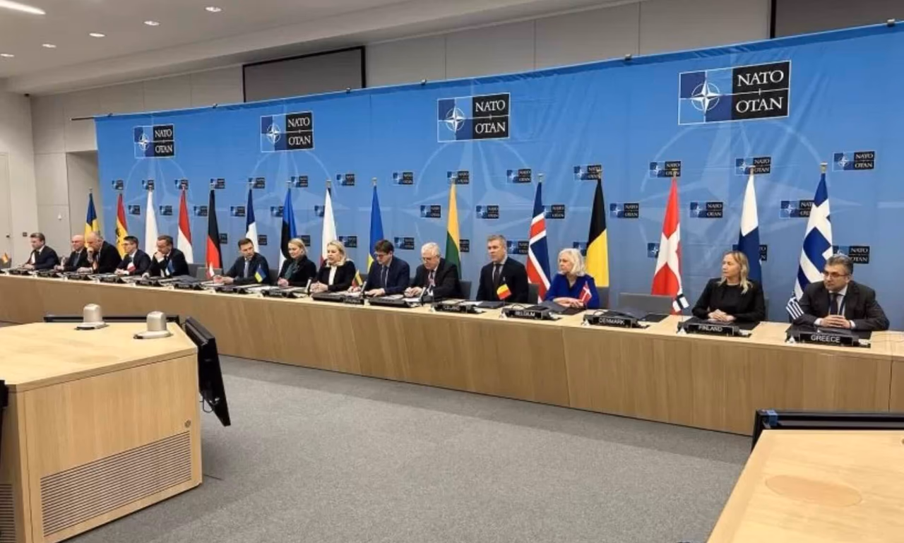 Artinantis pergalei, Lietuvos buriama Ukrainos išminavimo koalicija įgauna formą