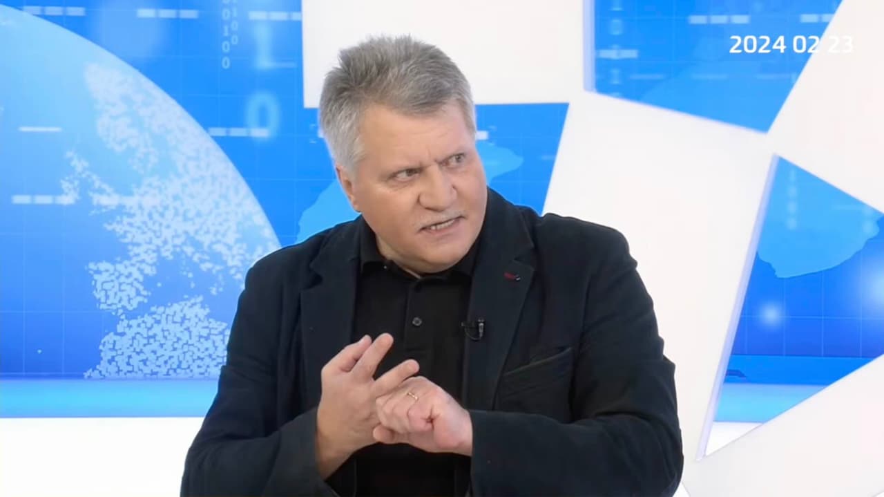 Generolas Žukas su TV3 vedėju Vakarus sukišo žemiau dumblo