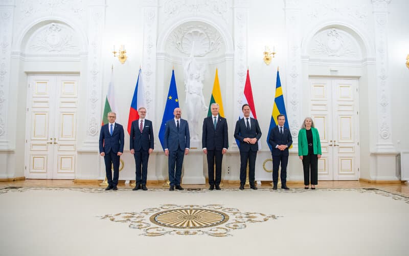 Nausėda pabrėžė kovos su dezinformacija stiprinimo svarbą