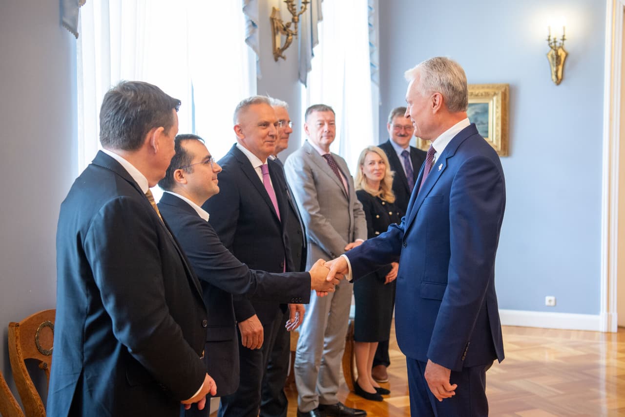 Nesėkmingos iniciatyvos autoriams Nausėda papasakojo apie Lietuvos sėkmės istoriją