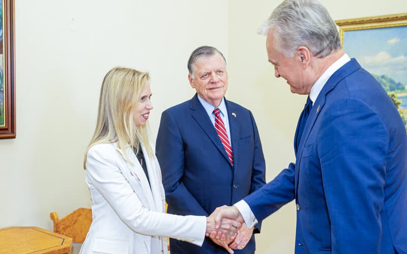 JAV Kongreso nariai gyrė Nausėdą ir kalbėjosi apie gyvybiškai svarbią Ukrainos pergalę