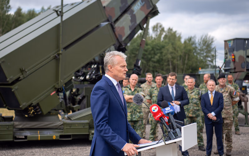 Nausėda: mes taip pat pagal galimybes prisidedame, kad Ukrainos dangus būtų saugesnis