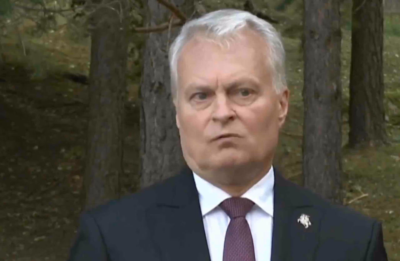 Nausėda paliko šlapią vietą iš Vengrijos
