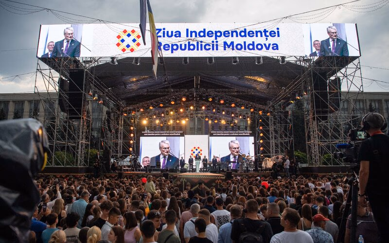 Nausėda Moldovai palinkėjo tokio klestėjimo, kaip klesti Lietuva