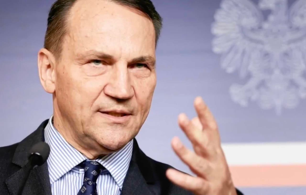 Lenkija siūlo Ukrainai pirkti ginkluotę išsimokėtinai