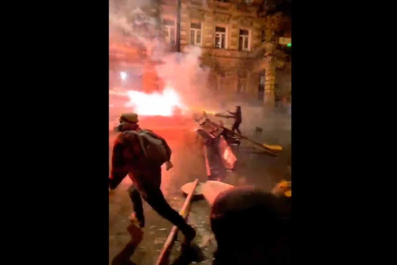 Sakartvele, buvusioje Gruzijoje, tęsiasi protestai už laisvę ir nepriklausomybę