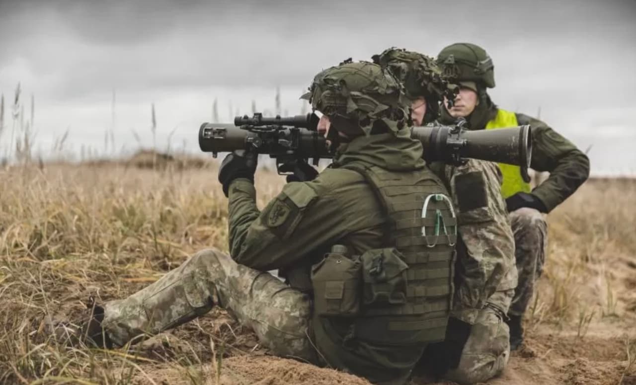 Lietuvos kariuomenė toliau stiprina pajėgumus – pirks „Carl Gustaf“