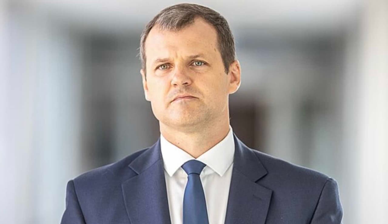 Paluckas pakomentavo istorinį sprendimą