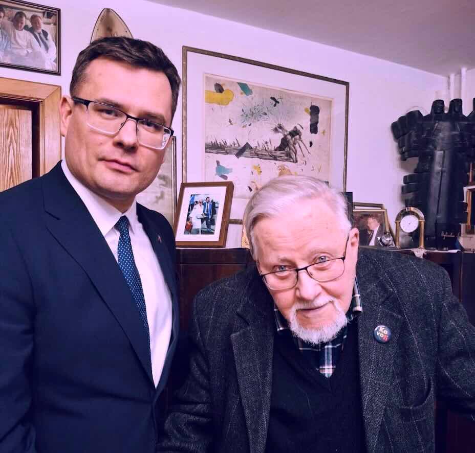 Nusipaveikslavo senasis bei naujasis lyderiai ir aptarė reikalus