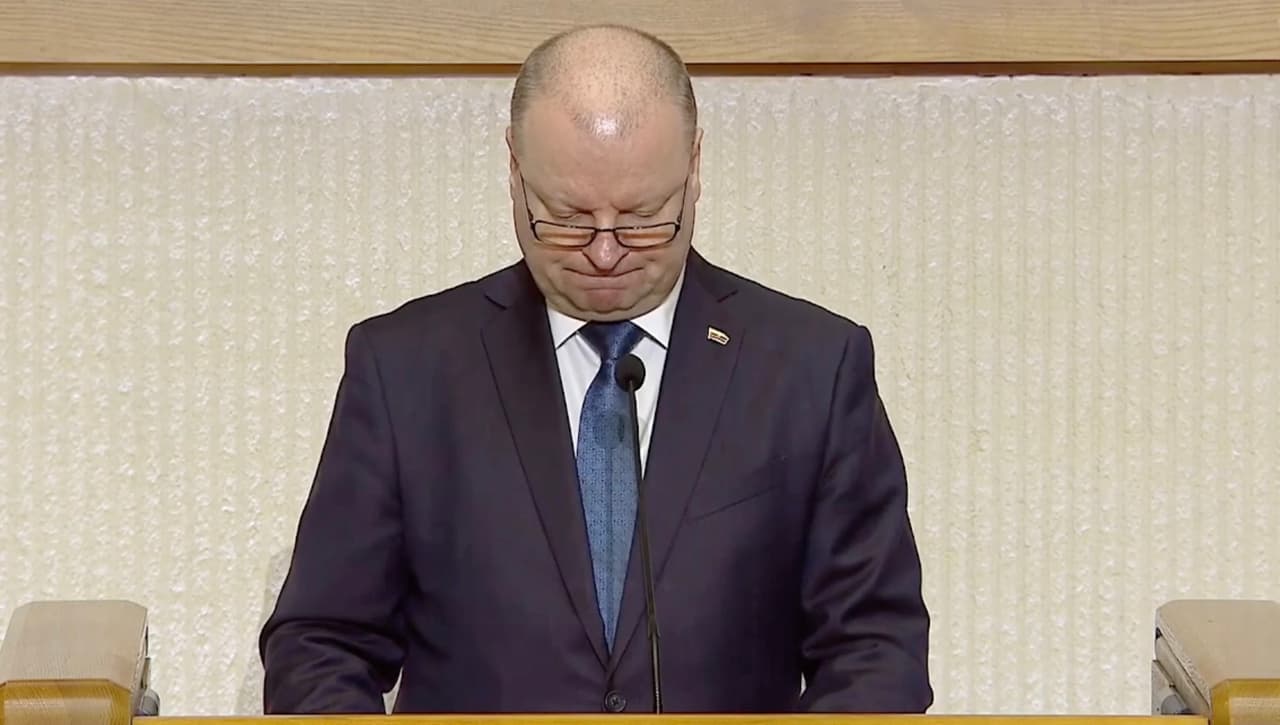 Skvernelis pranešė, kad Konstitucija, tai nėra tušti žodžiai