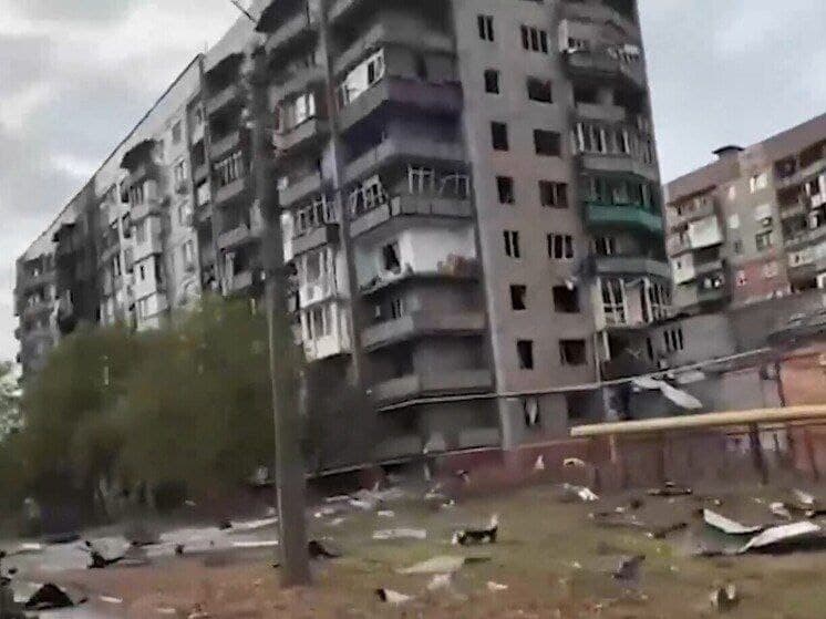 Ukrainoje skelbiami faktai apie kariškių vykdomas taikių gyventojų žudynes