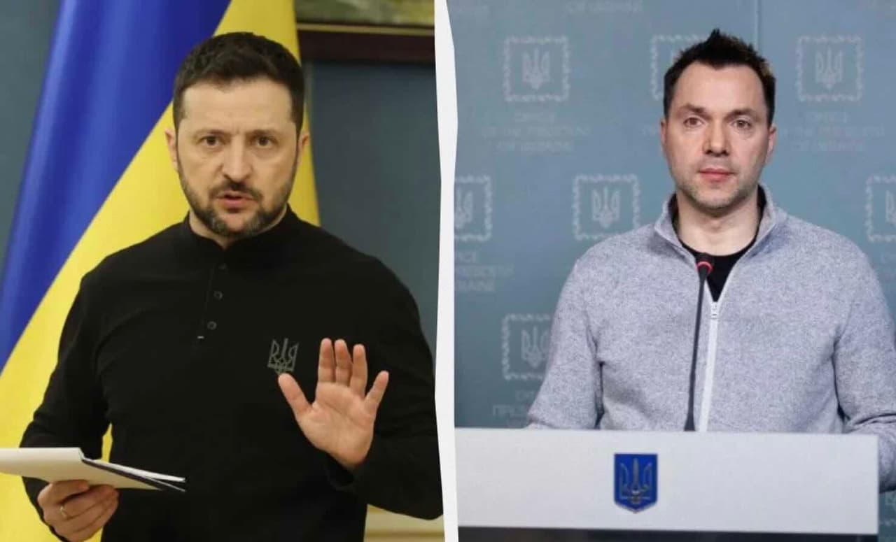Zelenskis įvedė sankcijas buvusiam patarėjui Aleksejui Arestovičiui