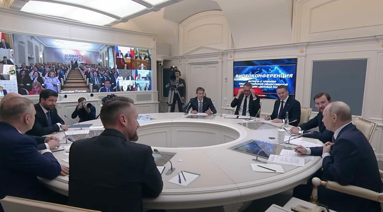 „Atsiprašymų neužtenka“: Putinas įvardijo sąlygas Vakarų verslo sugrįžimui į Rusiją