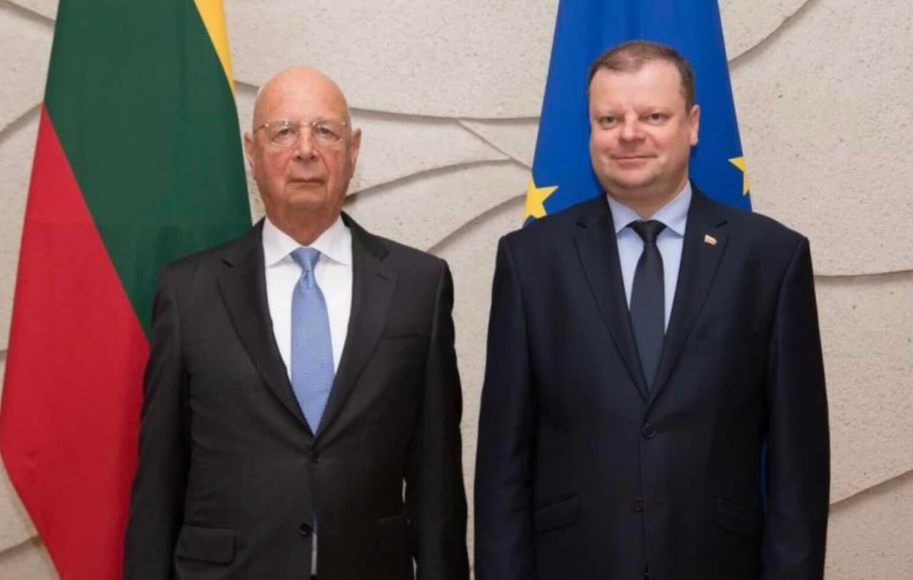 S. Skvernelis (dešinėje).