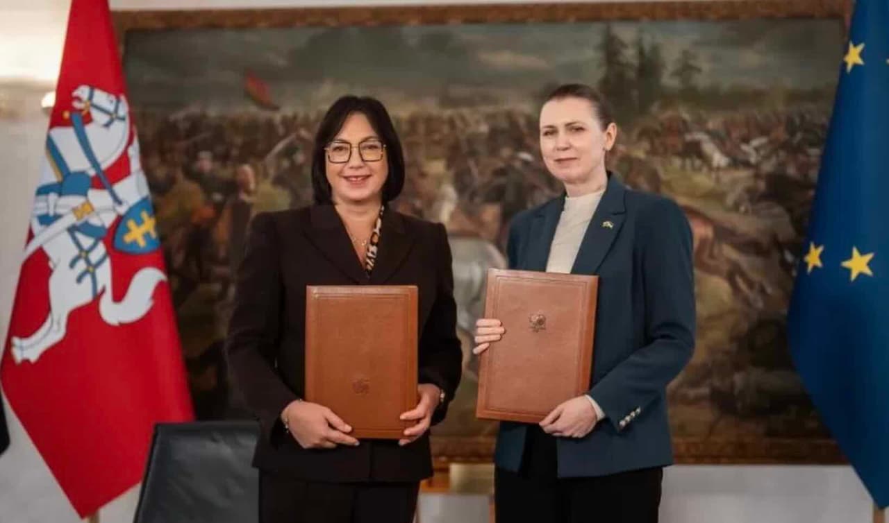 Šakalienė su Popoviene siekia skatinti mokinių įsitraukimą į Jaunųjų šaulių veiklą
