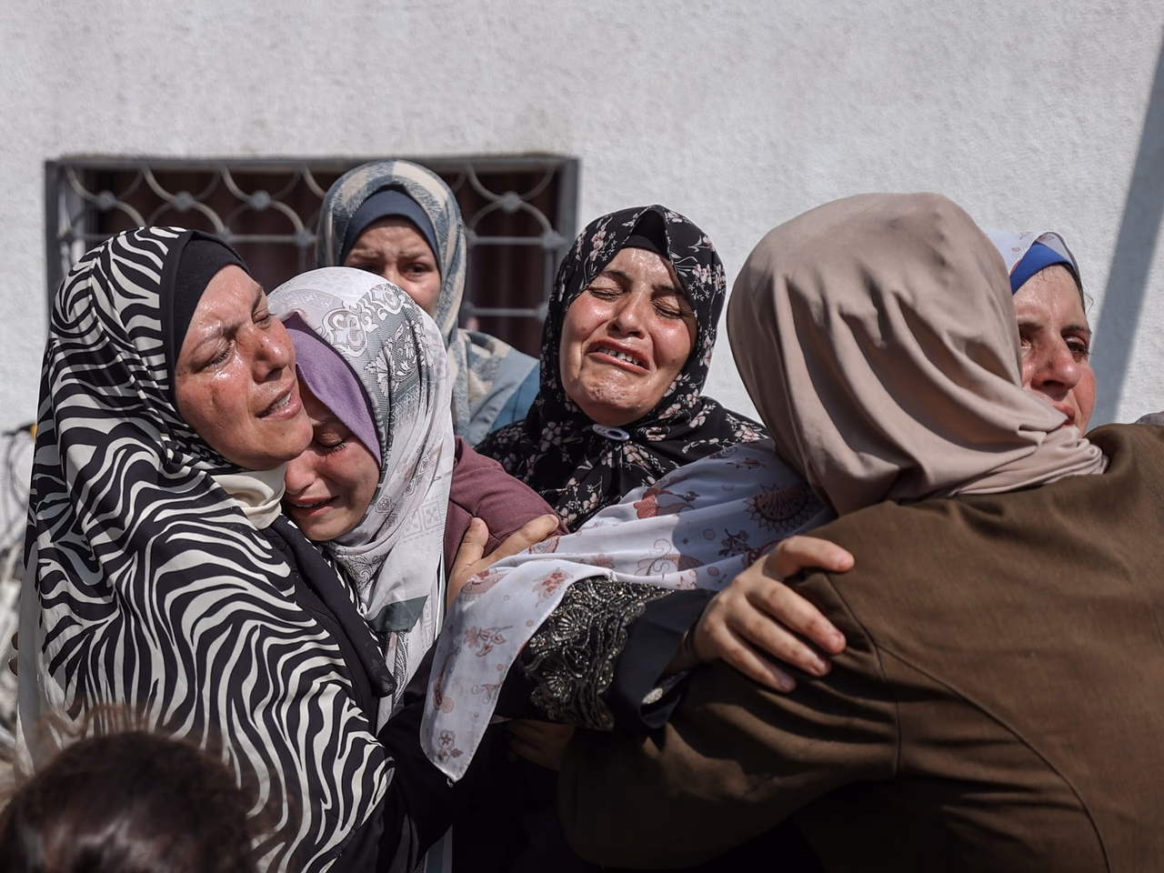 Izraelis nužudė dešimtis palestiniečių pagalbos prašytojų centrinėje Gazos Ruožo dalyje