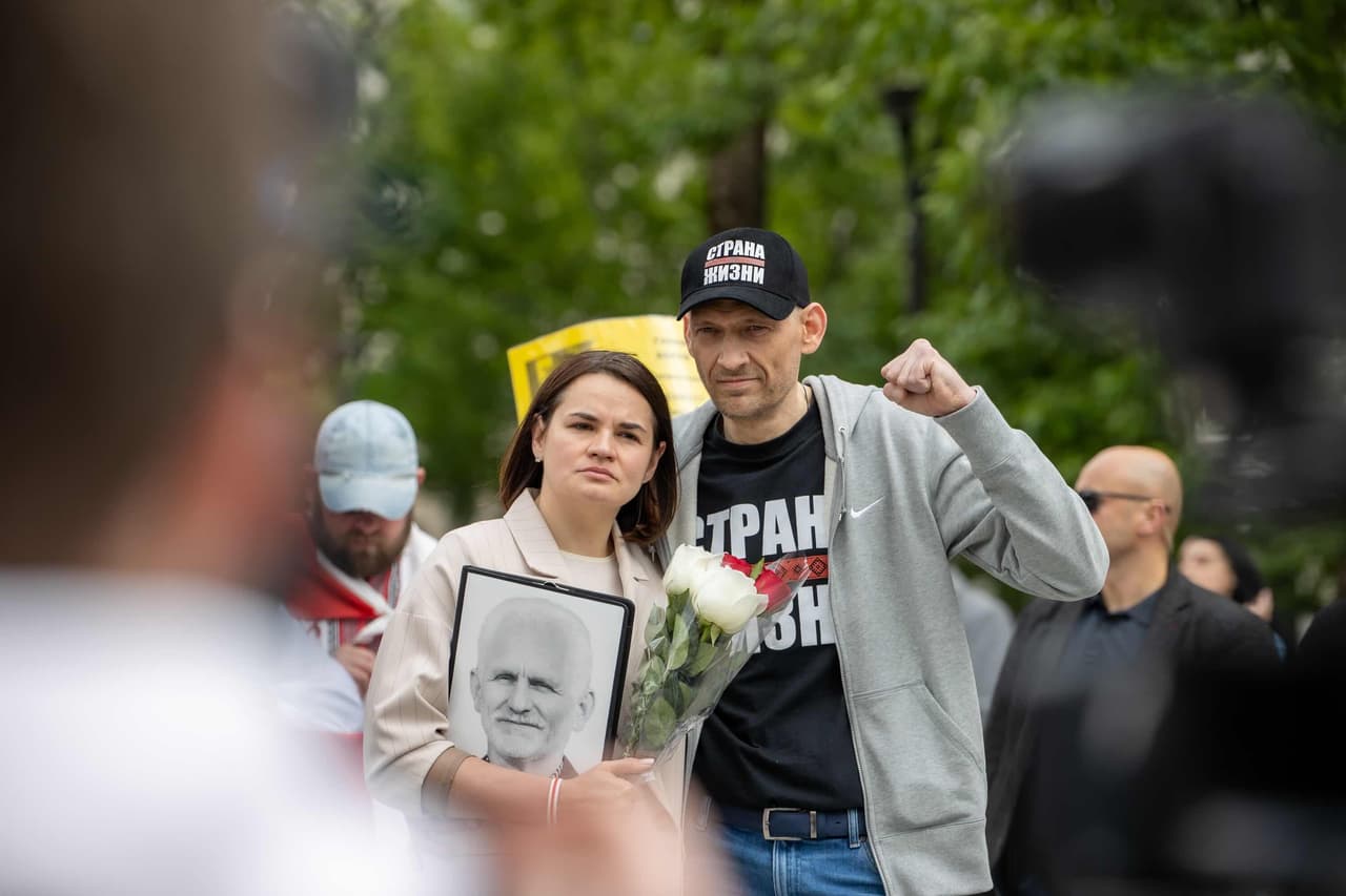 Vilniuje įvyko solidarumo mitingas, kuriame dalyvavo pirmoji Baltarusijos pora