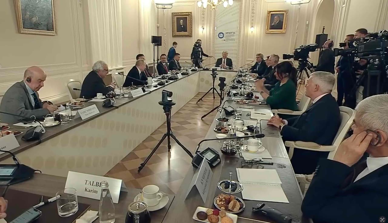 Putinas vėl bandė įtikinti, esą nesiruošia pulti NATO valstybių