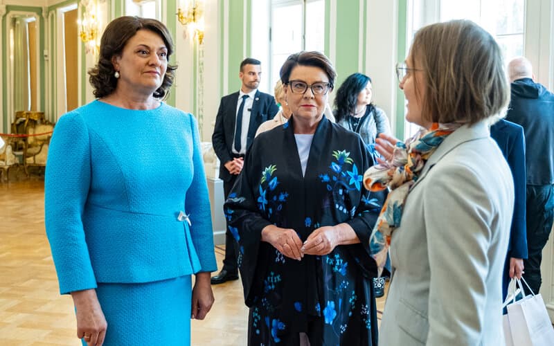Nausėdienė pasidžiaugė stiprėjančiu estų ir lietuvių bendradarbiavimu