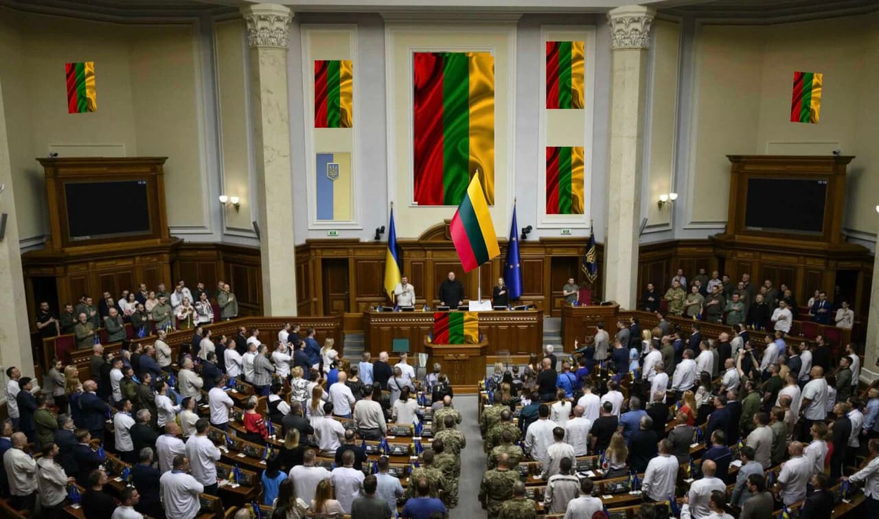 Trispalvės visoje Ukrainoje: vienybės simbolis, Kremliaus griūtis