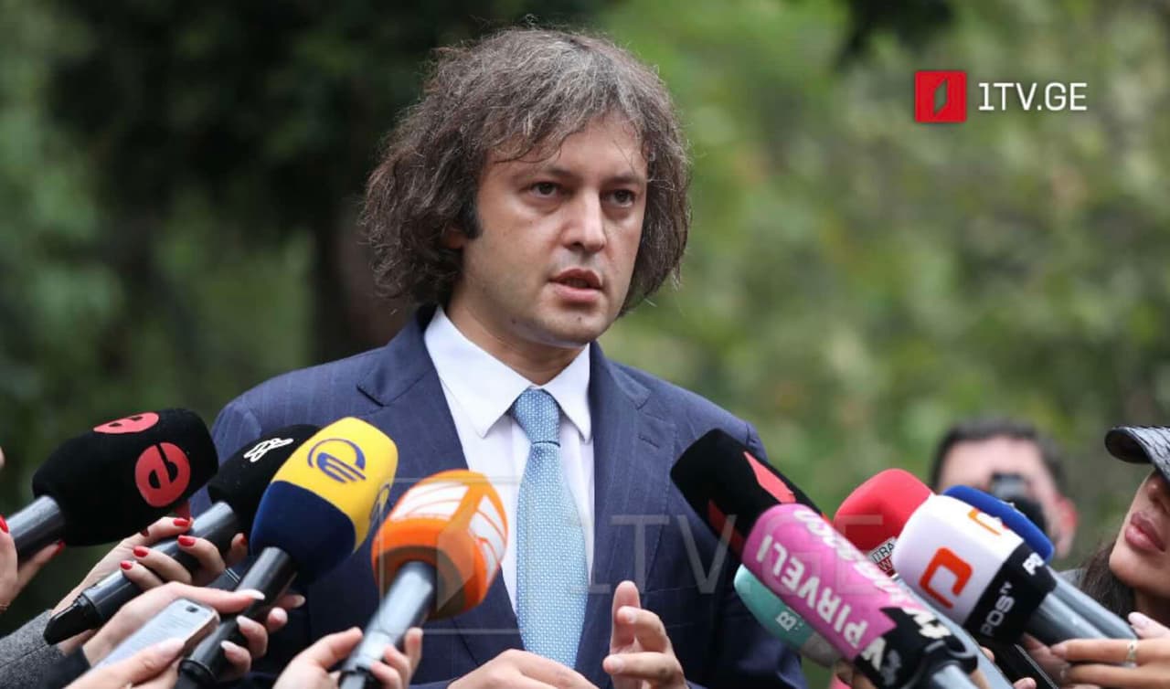 Gruzijos premjeras tikina, esą neleis užsienio agentūroms įvykdyti revoliucijos