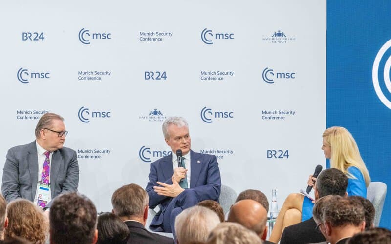 Miunchene Nausėda visiems priminė apie Lietuvos BVP dydį Ukrainai