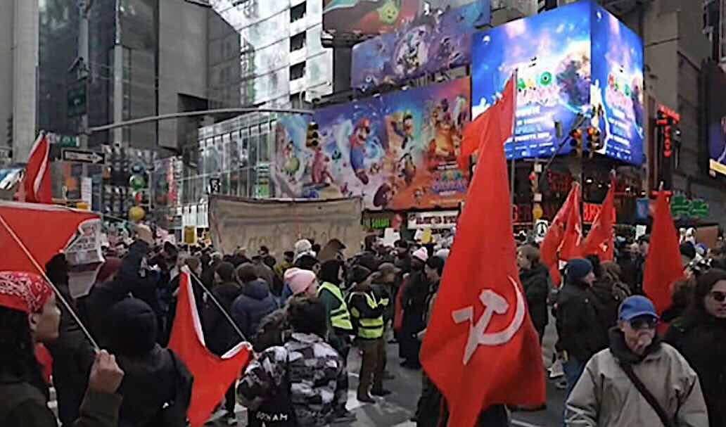 JAV gatvėse – masiniai protestai prieš D. Trump politiką