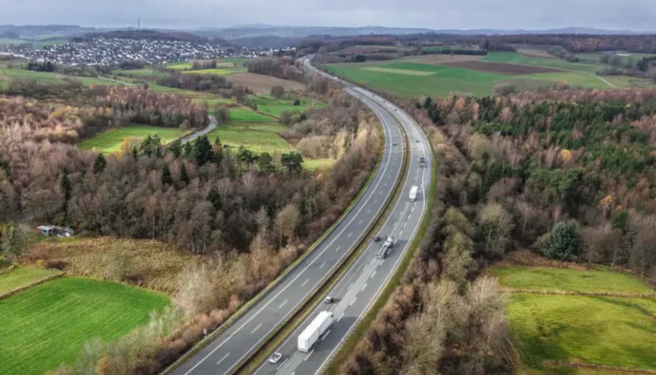 Vokiečiai dėl karo Irane vis dažniau palieka automobilius namuose