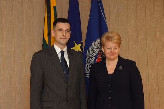 VSD vadovas G. Grina ir šalies vadovė D. Grybauskaitė. Nuotr. prezidentas.lt