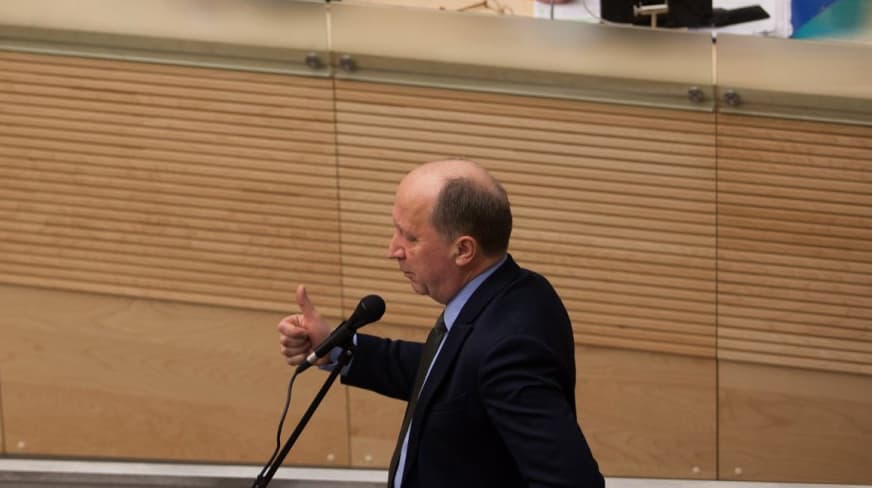 Konservatorių lyderis A. Kubilius metinę prezidentės kalbą įvertino aukščiausiais balais. Nuotr. E.eu
