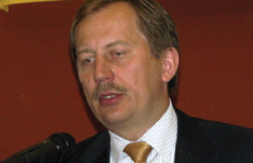 Geriausias Lietuvos valdininkas D. Matulionis be dėmesio nepalieka ir naujųjų technologijų sferos. Nuotr. „vikipedija“