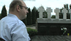 Tomas Šernas – Lietuvos muitinės pareigūnas, vienintelis likęs gyvas Medininkų tragedijos liudininkas.