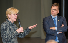 I. Šimonytė (kairėje). Nuotr. facebook.com