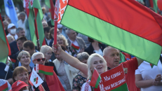 Daugybė Baltarusijos piliečių palaiko Aleksandrą Lukašenką ir tai, kaip jis tvarkosi šalyje.