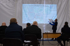 Diskusijos įkarštyje. Nuotr. aut. Alfredas Pliadis/KAM.