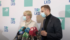 G. Landsbergis (dešinėje).